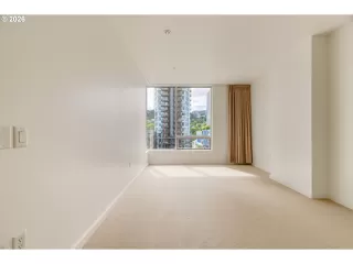 Photo #6: 354552289 Listing