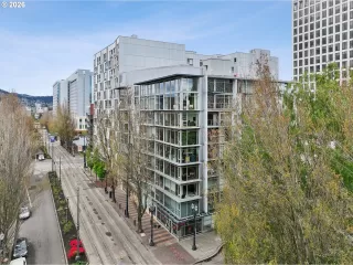 Photo #2: 355886836 Listing 