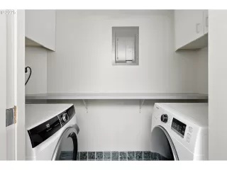 Photo #3: 356640529 Listing 