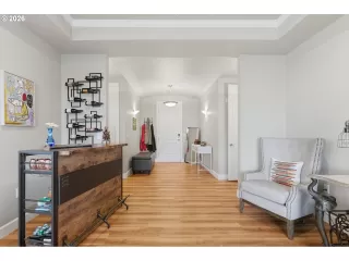 Photo #2: 356766670 Listing