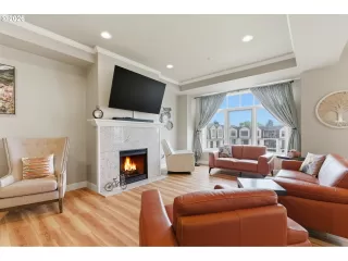 Photo #4: 356766670 Listing
