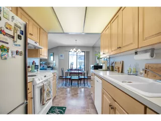 Photo #6: 357053010 Listing 