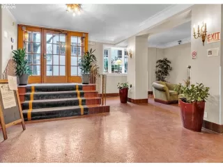 Photo #6: 357422473 Listing 