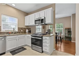 Photo #2: 357490298 Listing 