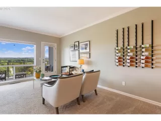 Photo #4: 357765204 Listing