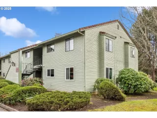 More Details about MLS # 357823172 : 5160 SW 180TH AVE 17