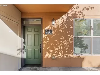 Photo #2: 358419654 Listing