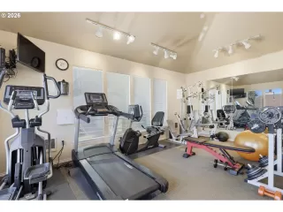 Photo #3: 358555434 Listing 