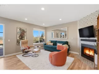 Photo #6: 358555434 Listing 