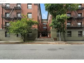 Photo #1: 359928652 Listing 