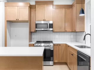 Photo #1: 359967681 Listing