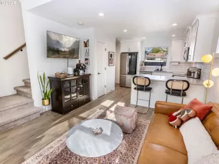 Photo #5: 360206672 Listing 