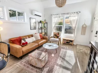 Photo #6: 360206672 Listing 