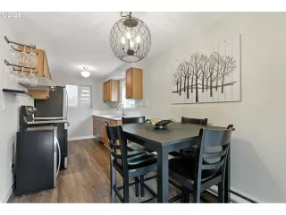 Photo #4: 360316176 Listing 