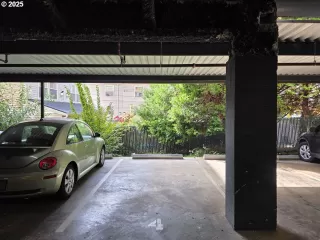 Photo #6: 360428881 Listing