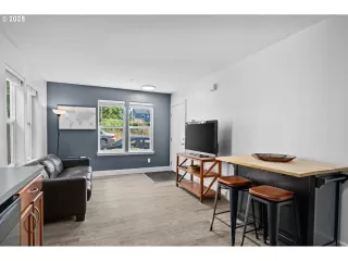 Photo #1: 360435201 Listing 