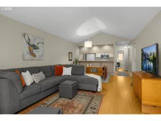 Photo #2: 360801140 Listing
