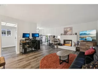 Photo #1: 360824840 Listing