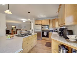 Photo #2: 361581403 Listing 