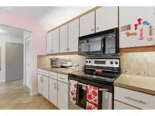 Photo #6: 363502291 Listing 