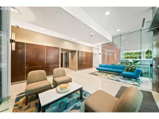 Photo #6: 363850672 Listing 