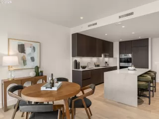 Photo #3: 363982800 Listing 