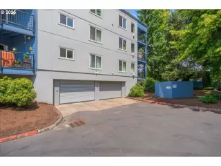 Photo #1: 365074905 Listing