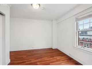 Photo #1: 365306037 Listing 