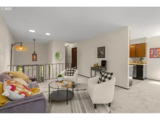 Photo #1: 365523399 Listing