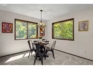 Photo #3: 365523399 Listing