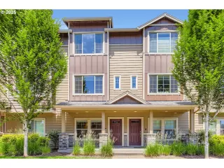 More Details about MLS # 365558076 : 7967 NE HEISER ST