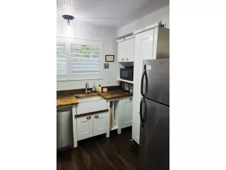 Photo #2: 365649463 Listing 