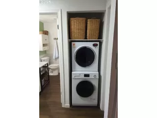 Photo #5: 365649463 Listing 