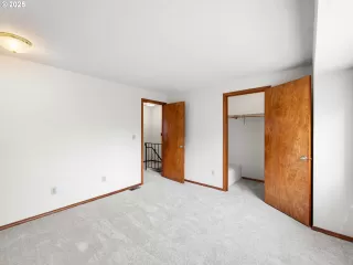 Photo #1: 366699204 Listing