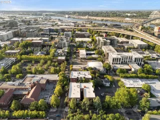 Photo #1: 366783592 Listing