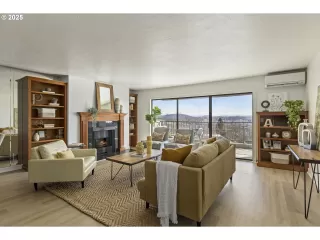 Photo #6: 367012708 Listing