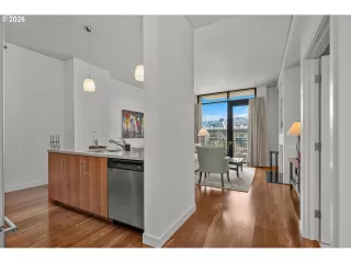 Photo #2: 367471113 Listing