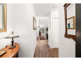 Photo #3: 367771434 Listing