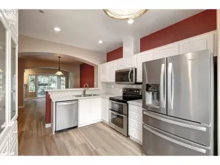 Photo #3: 368434686 Listing