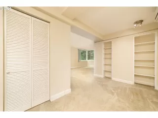Photo #2: 369934526 Listing 