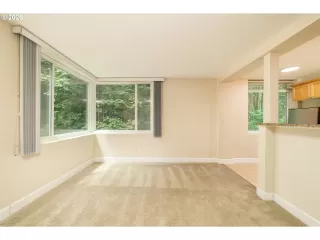 Photo #5: 369934526 Listing 
