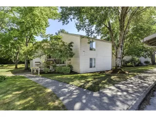 Photo #4: 370404550 Listing 