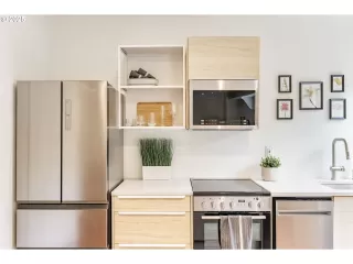 Photo #4: 371609474 Listing