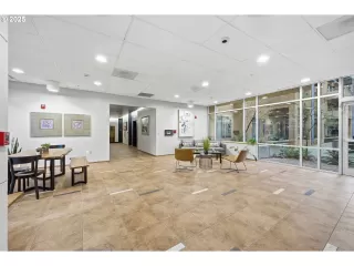 More Details about MLS # 371678504 : 701 COLUMBIA ST 103