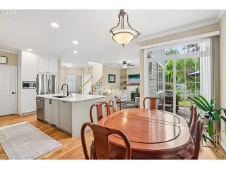 Photo #2: 371833314 Listing 