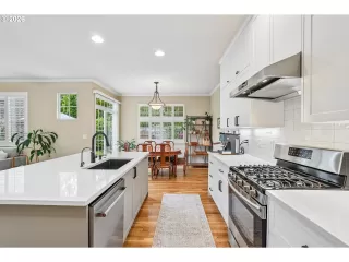 Photo #5: 371833314 Listing 