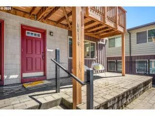 Photo #2: 372312022 Listing 