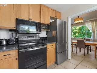 Photo #6: 373155190 Listing 