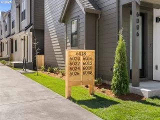 Photo #4: 373636667 Listing 