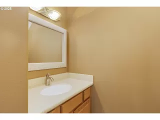 Photo #6: 373742979 Listing 